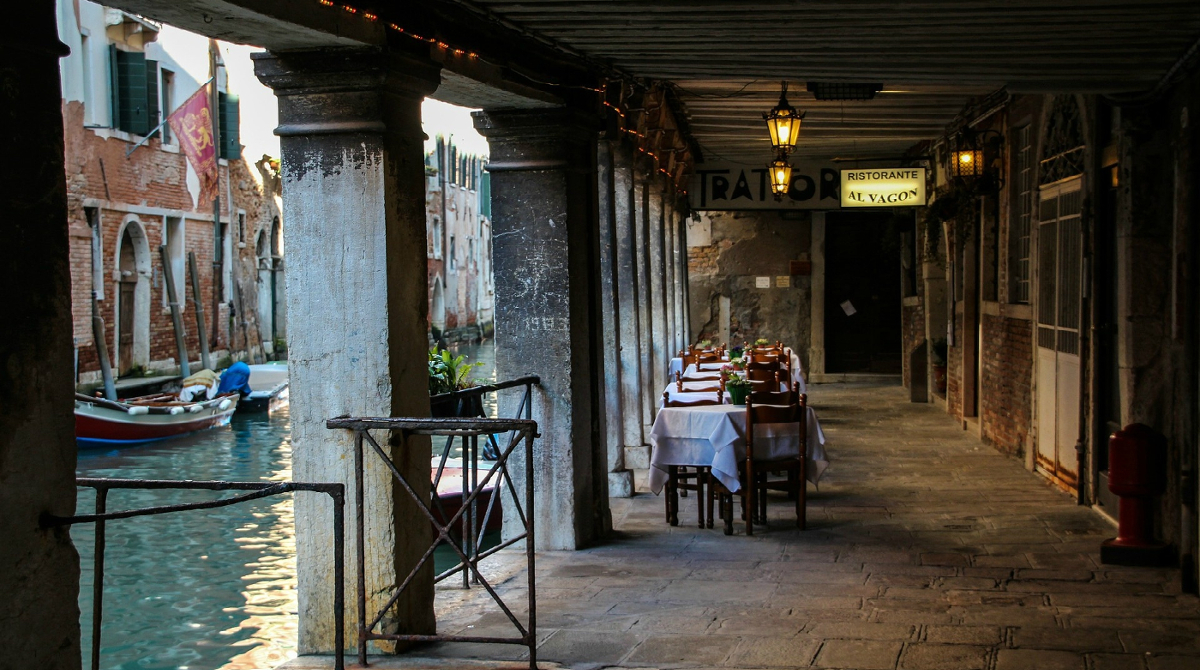 5 places where you'll eat like a local in Venice | JM Walking Tour